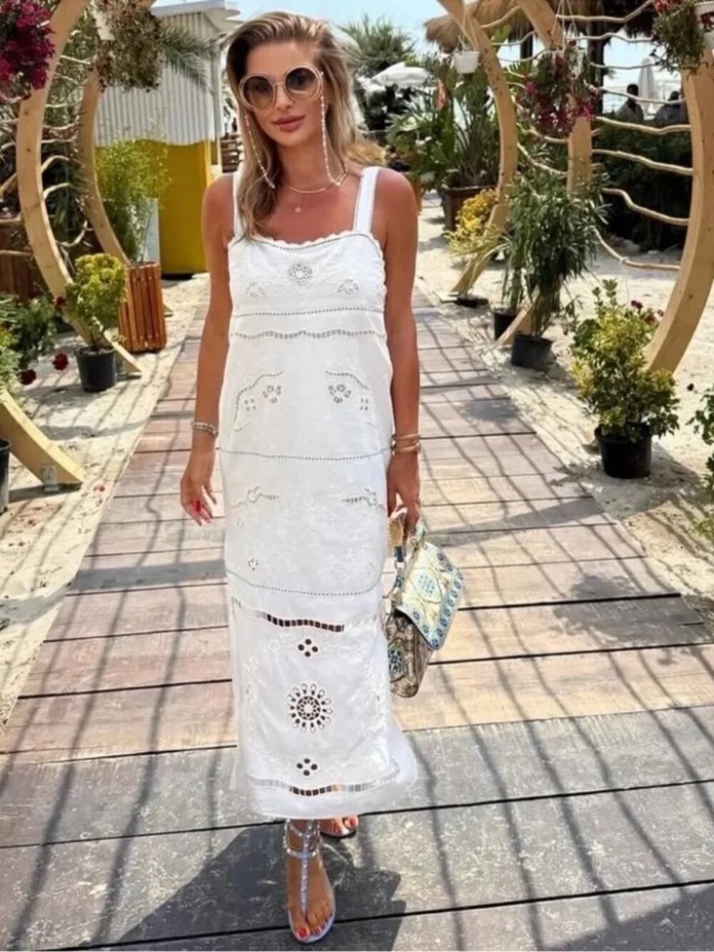 Zara White Embroidered Dress NWT - Picture 2 of 4